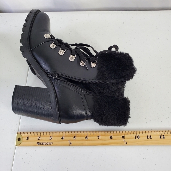Guess Galway Leather Faux Fur Ankle Boot Size 10 Black Combat Bootie Lug Sole - Picture 12 of 15